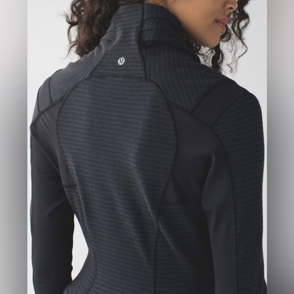 Lululemon Bhakti Yoga Jacket define style - Picture 5 of 14